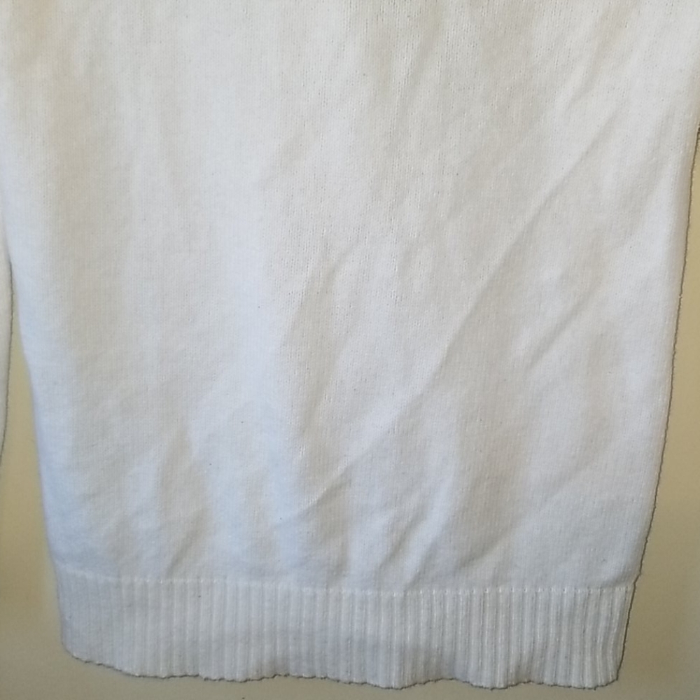 Buttoned sweater - Picture 6 of 8